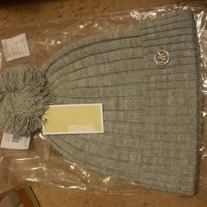 MICHAEL KORS Beanie with Pom